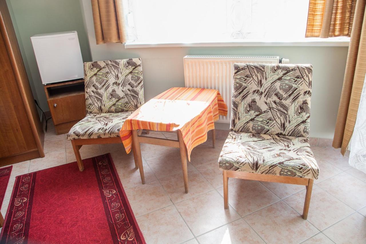 Izabella Panzio Bed & Breakfast Hajduszoboszlo Bagian luar foto